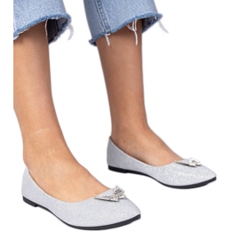 Ballerine glitter da donna d'argento con una farfalla