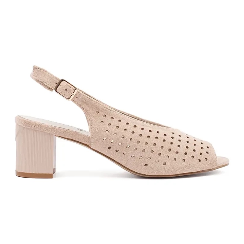 Goodin Light -Beige Openwork Sandals su un post basso
