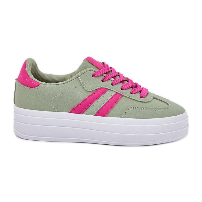 Eleganti sneaker da donna sulla piattaforma verde