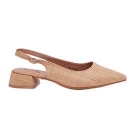 Sandali intrecciati da donna con un delicato tacco beige