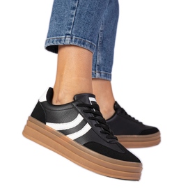 Sneaker black sneaker femminili sulla piattaforma nero