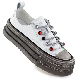 Sneaker in pelle sulla piattaforma bianca Goe NN2N4054