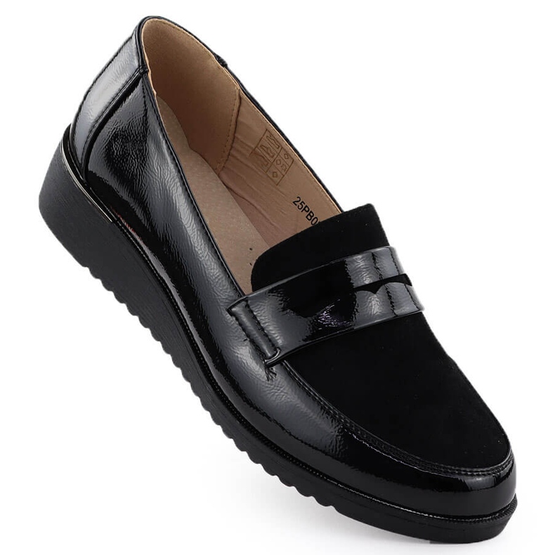Scarpe da donna vernarono su una piattaforma Black Unisoft 9040 nero