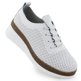 Scarpe in pelle da donna per zeppe bianche perforate T.Sokolski W25-203 bianca