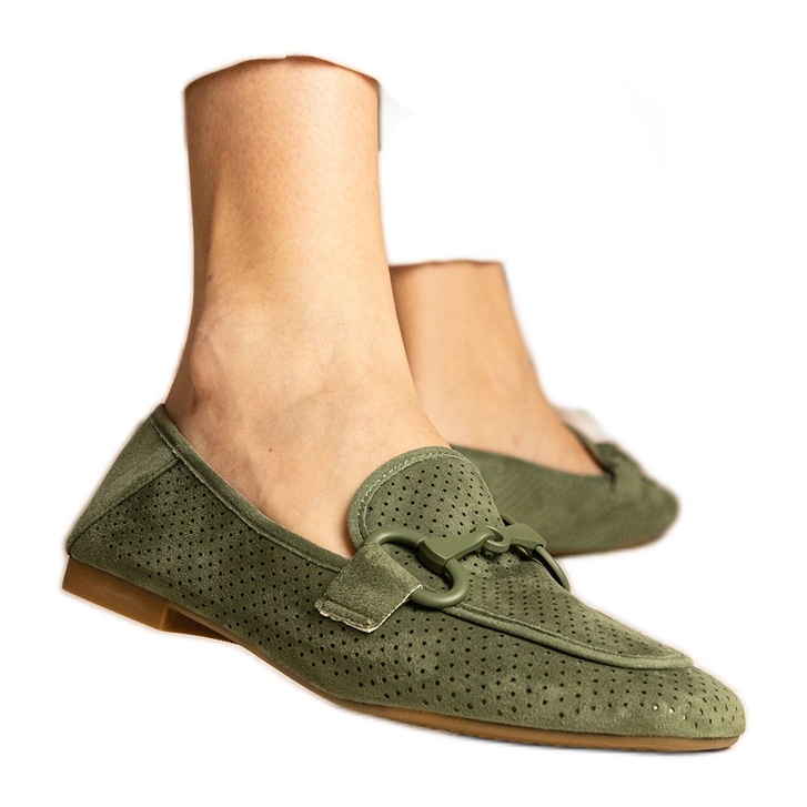 Feles Openwork di Green Women con un ornamento verde