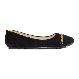 Ballerine femminili piatta nere con un ornamento nero