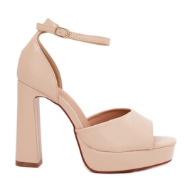 Sandali da donna sul palo e piattaforma eco in pelle beige