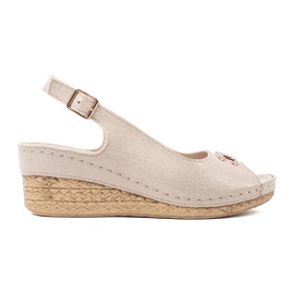 Goodin Sandali a cuneo beige leggero con fibbia e un ornamento