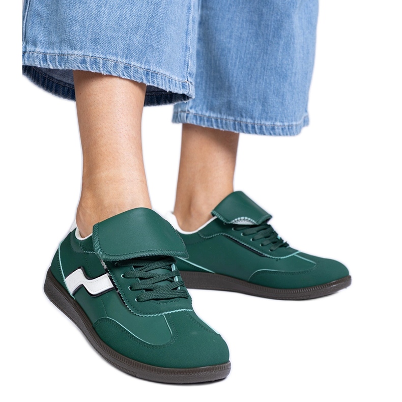 Sneaker in allacciamento a basso livello verde
