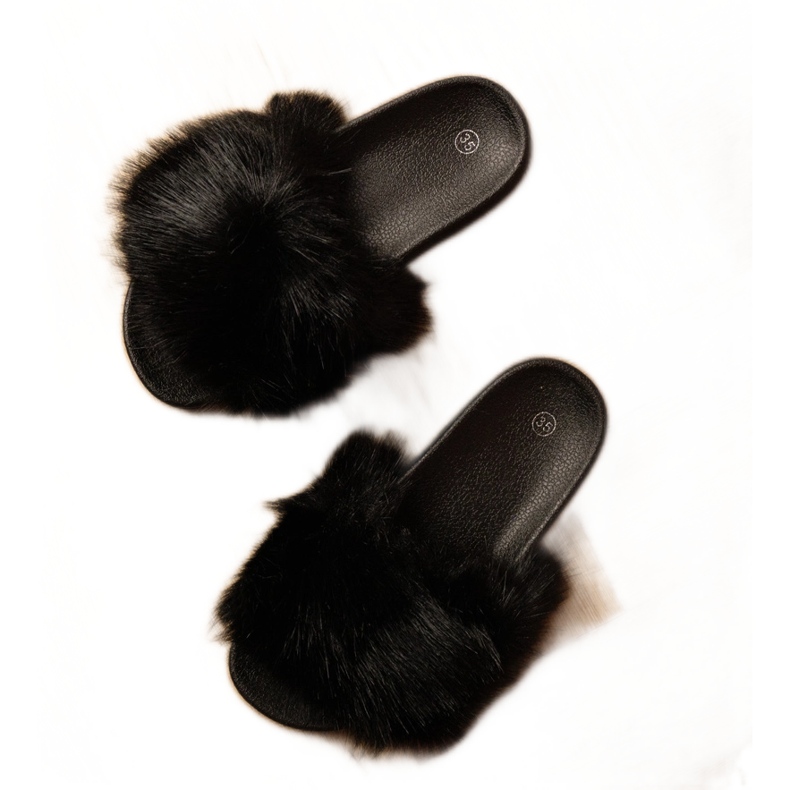Flop per bambini neri con la pelliccia nero