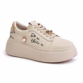 Vinceza Sneaker in pelle da donna sulla piattaforma con spille e iscrizione Vincez 89102 beige