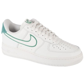 Nike Air Force 1 07 Lv8 FN8349-100 Scarpe bianco