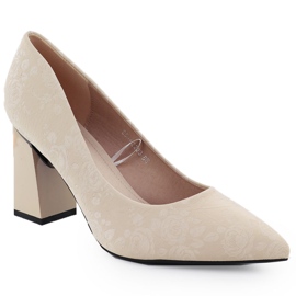 Pompe femminili con fiori sul post beige di Vinceza 62223