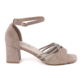 Goodin Sandali in pelle scamosciata beige sul palo