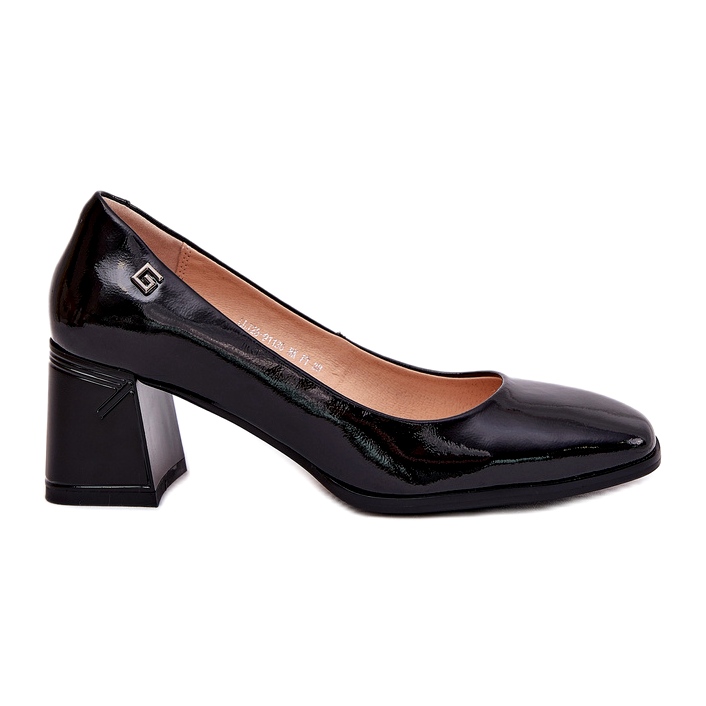 Pompe da donna laccate in pelle sul Vinceza 91130 Black Post nero