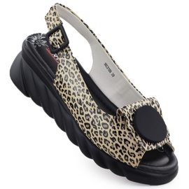 ARTIKER Sandali in pelle femminile su cuneo -in leoparda stampata 56c2186 beige
