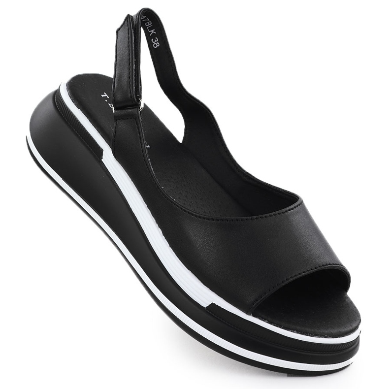Sandali in pelle da donna con spicchi neri T.Sokolski L25-247 nero