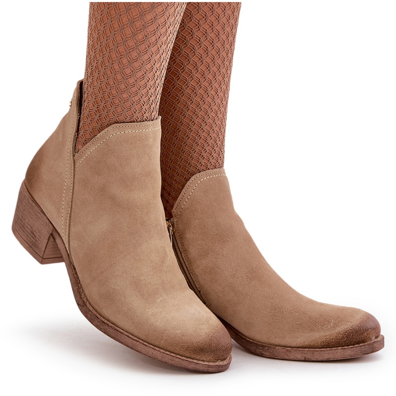 Zazoo 60475 Teli in pelle scamosciata beige di luce isolata