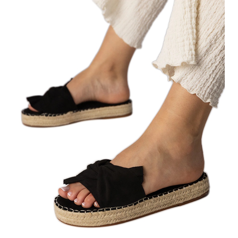 Espadrille nere con un arco nero