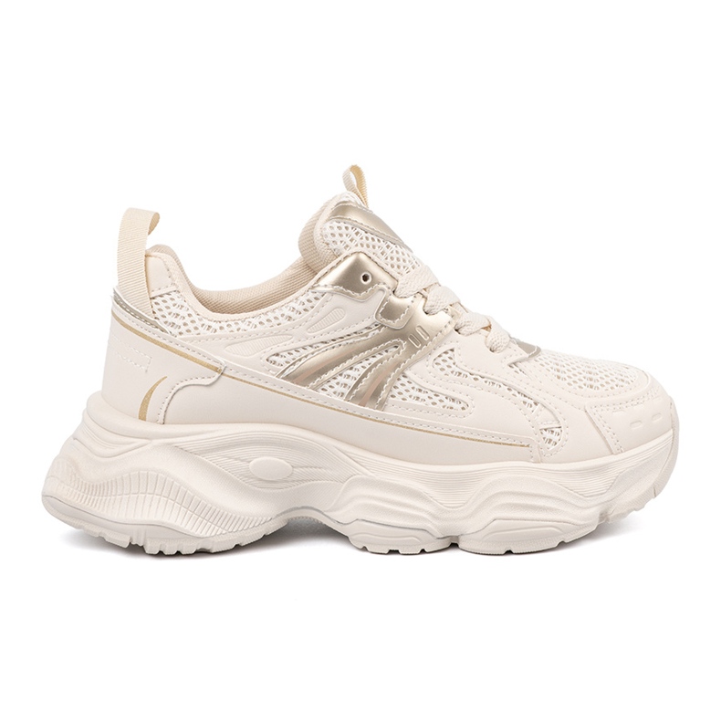Sneaker beige leggere su una suola spessa