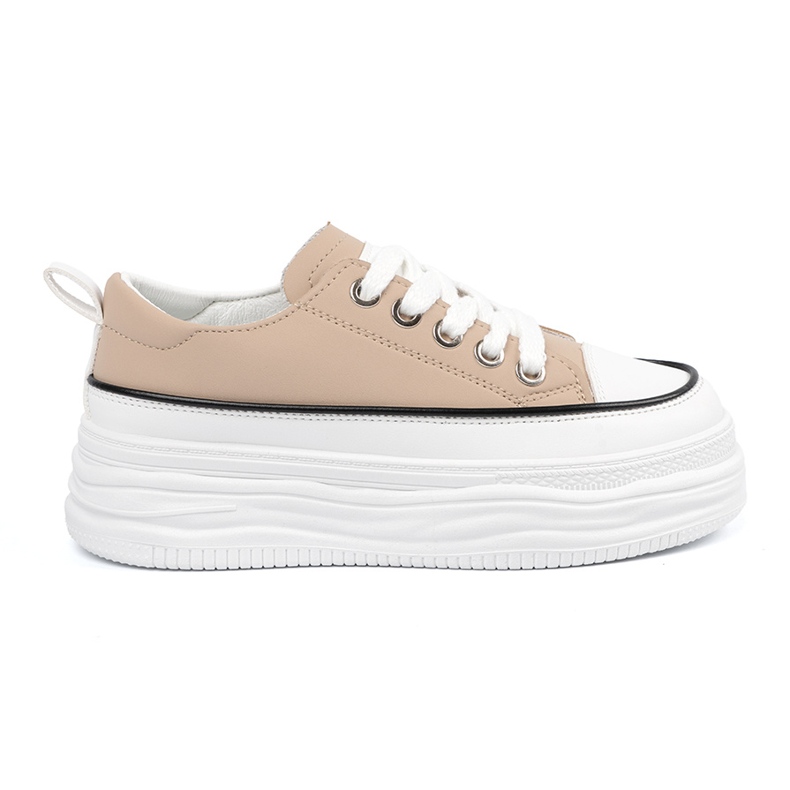 Shelvt Sneakers beige sulla piattaforma