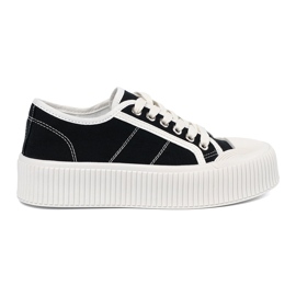 Shelvt Sneaker nere allacciate su una suola spessa nero
