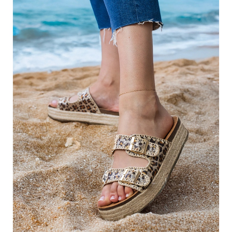 Slifori di leopardo Espadrilles con fibbie marrone