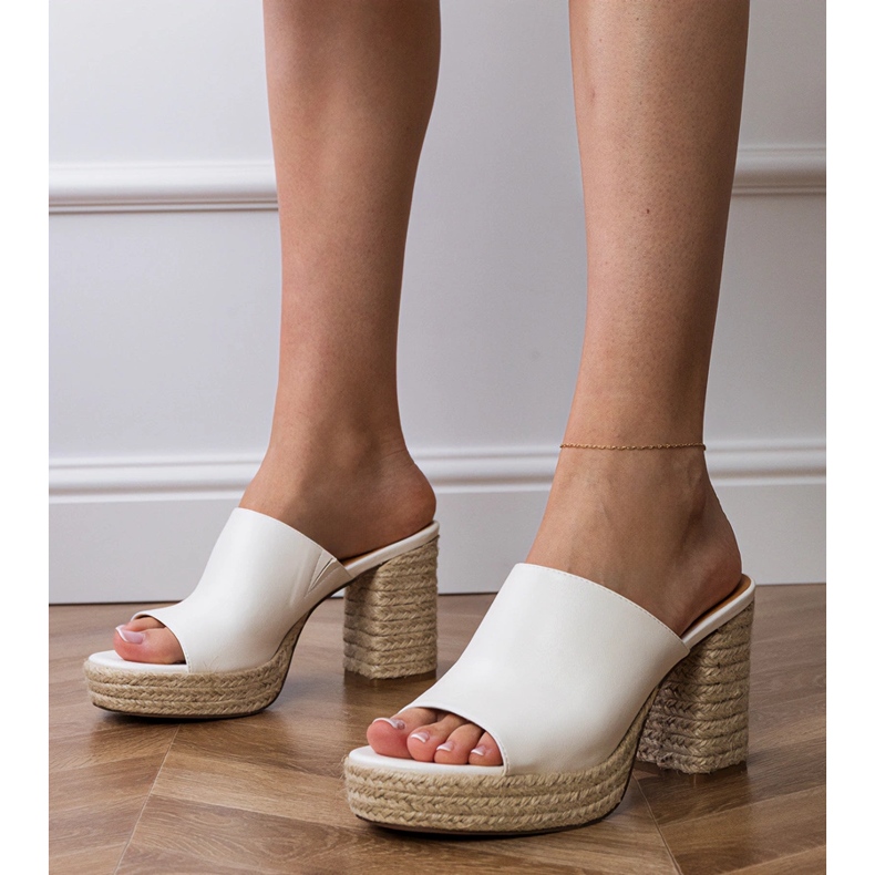 Espadrille bianche sul post bianca