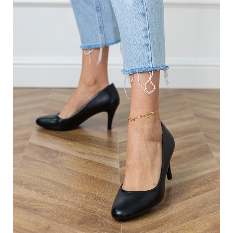 Pompe nere da donna classiche nero