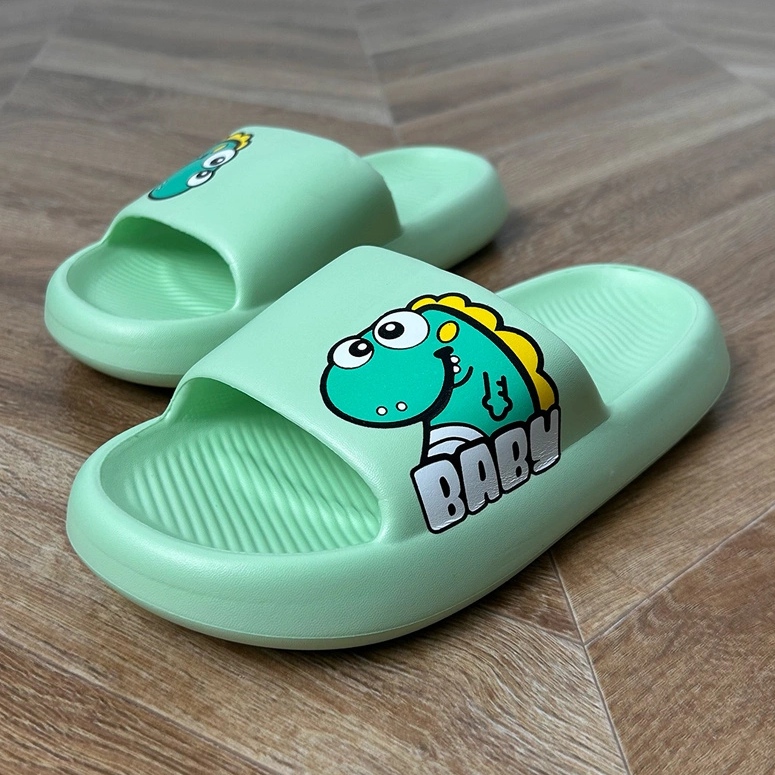 Flip per bambini verdi con la stampa verde