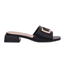 Vinceza Eleganti pantofole da donna su un blocco con un dettaglio dorato di Vincez 62229 nero