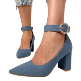 Pompe in denim sul palo con fibbia e zirconi blu