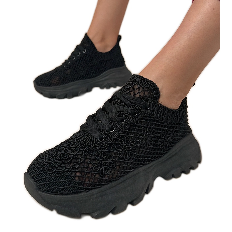 Sneakers Openwork Black sulla piattaforma nero