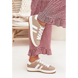 Scarpe sportive da donna con sneaker con eco in pelle scura beige