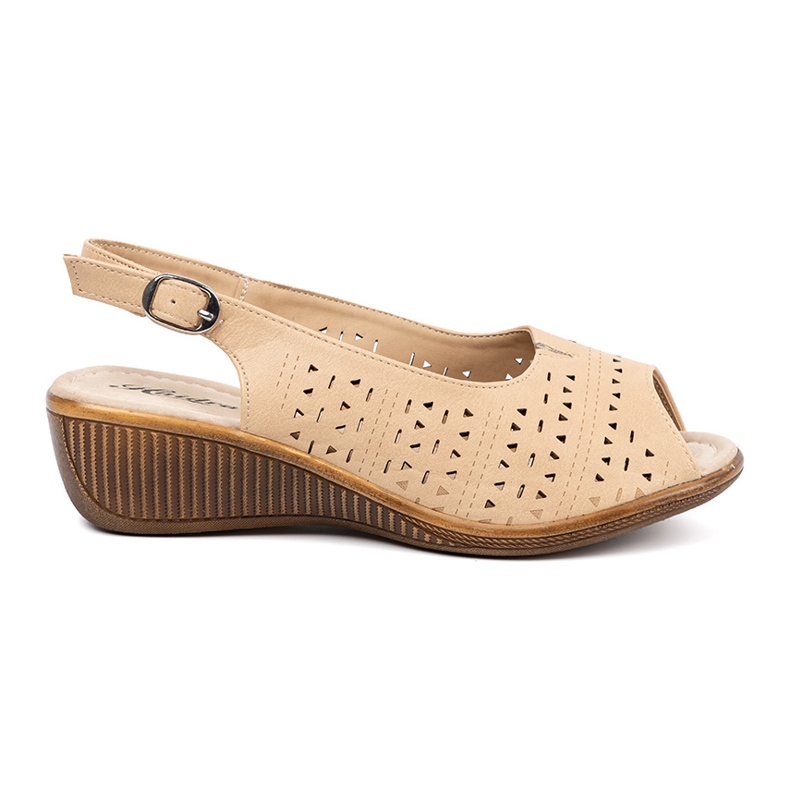 Shelvt Sandali con zeppa traforati beige