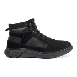 Scarpe da uomo in pelle scamosciata isolate nero