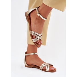 Sandali in pelle da donna con tacco piatto Maciejka 07029-25 PLN d'oro