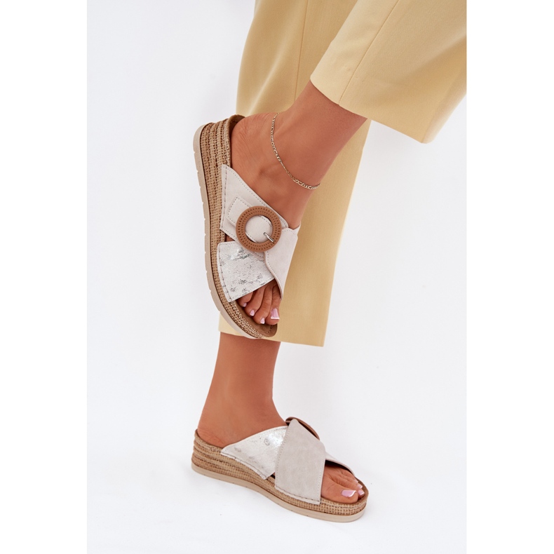 Zeppe da donna con un morsetto decorativo inblu rv000012 beige