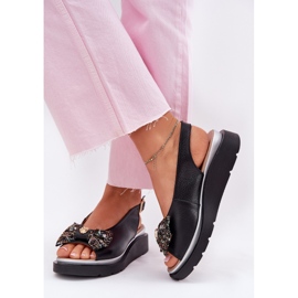 Zazoo Sandali in pelle femminile sul cuneo nero