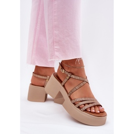 Sandali in pelle femminile Maciejka 06990-25 PLN d'oro