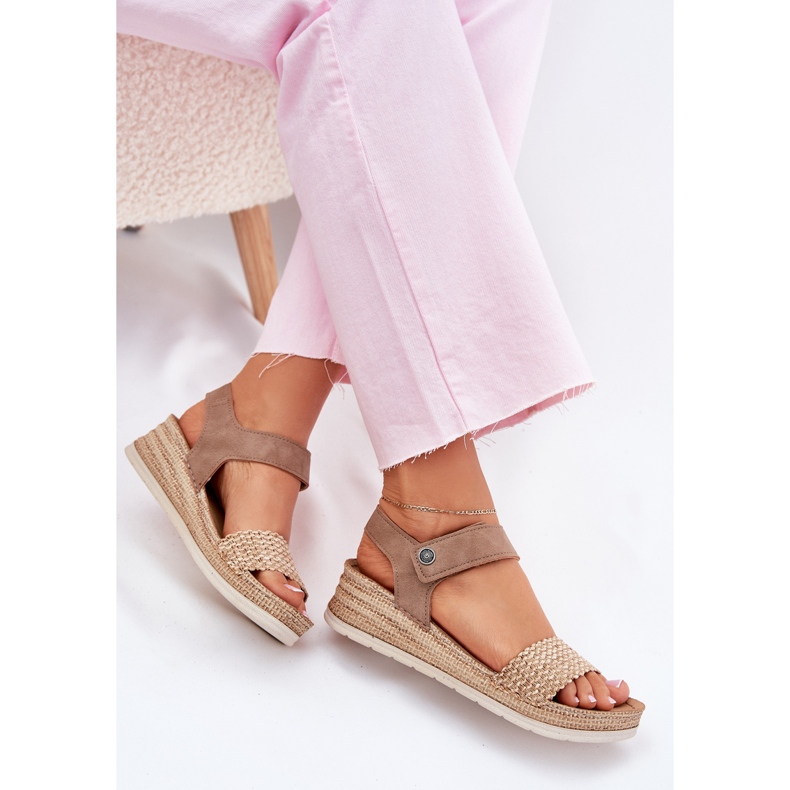 Sandali femminili sul cuneo Inblu RV000014 beige