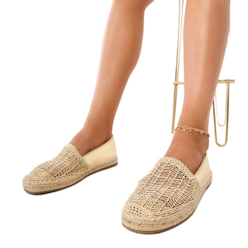 Openwork espadrilles sulla piattaforma d'oro