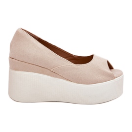 Sandali da donna su cuneo e piattaforma beige leggera