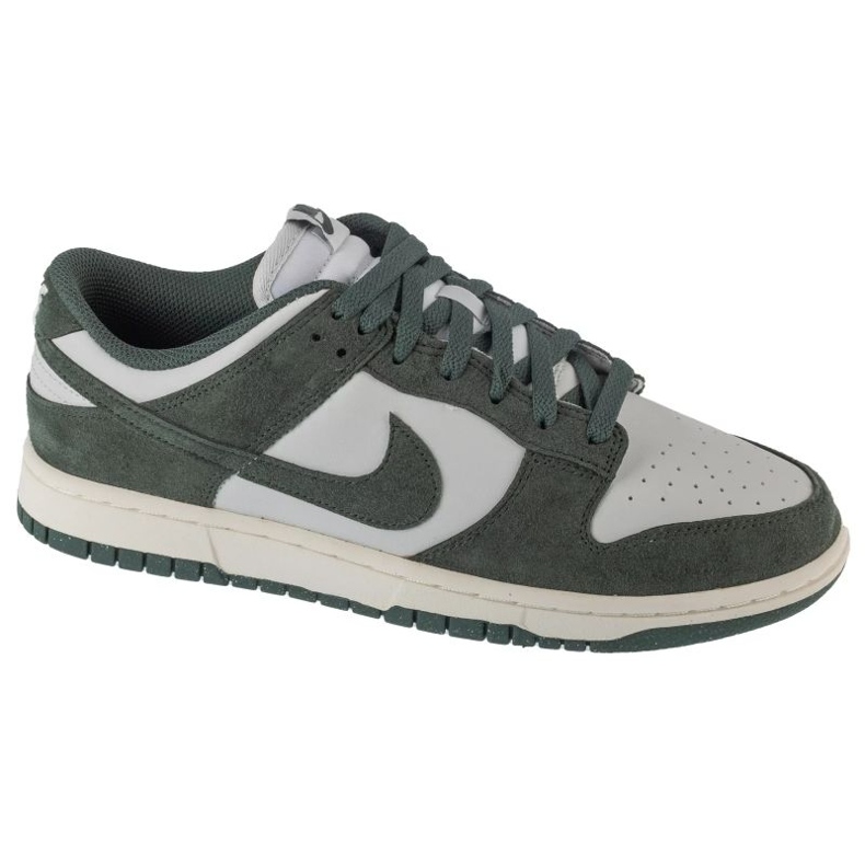 Nike Dunk Low Shoes in HJ7673-002 verde