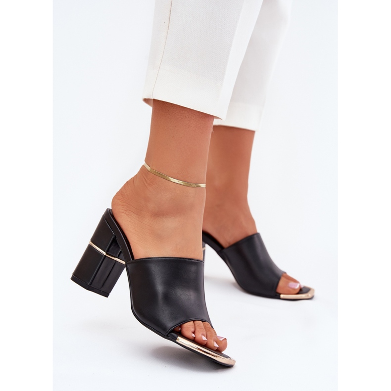 Boto Eleganti infradito da donna sul Black Raiza Post nero