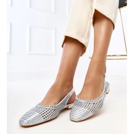 Ballerine di openwork d'argento con un tacco Eve Exposed