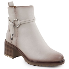 Stivali da donna isolati sul blocco Beige Potocki SZ12527