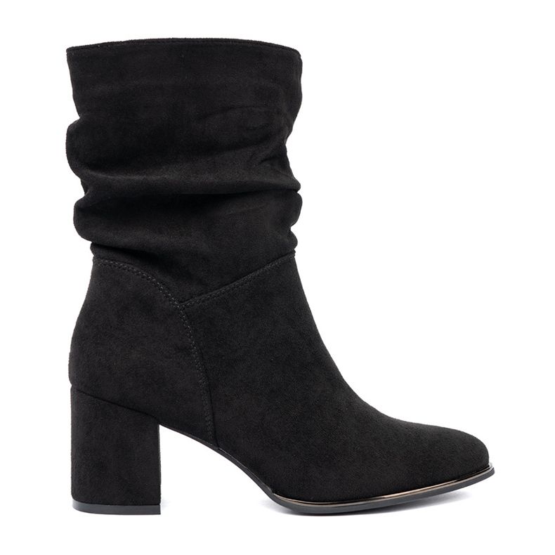 Shelvt Stivali in pelle scamosciata nera con elegante rughe nero