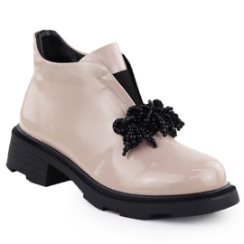 Stivali da donna in pelle con un ornamento Varnoned Beige Filippo DBT6370