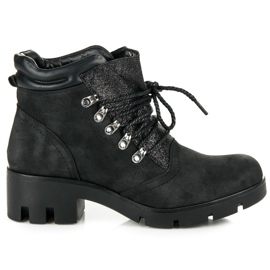 Vinceza Scarponi da trekking allacciati nero